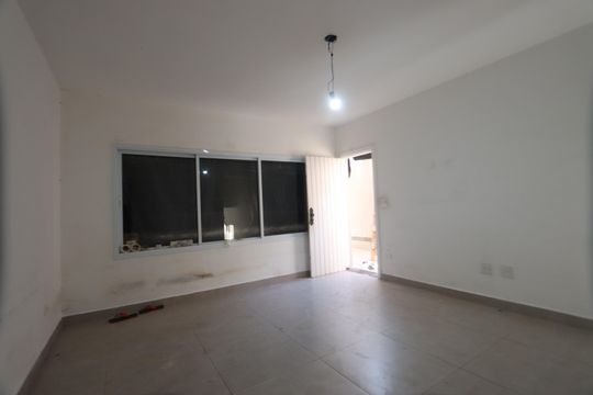 Sala de casa para alugar com 2 quartos, 120m² em Vila Portuguesa, São Paulo