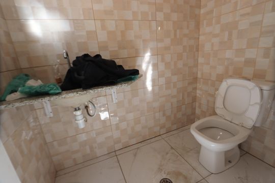 Lavabo de casa para alugar com 2 quartos, 120m² em Vila Portuguesa, São Paulo