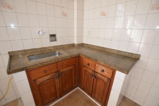 Cozinha de apartamento para alugar com 2 quartos, 69m² em Vila Valqueire, Rio de Janeiro