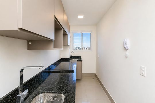 Cozinha de kitnet/studio para alugar com 1 quarto, 27m² em Passo d’Areia, Porto Alegre