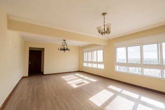 Sala de apartamento para alugar com 3 quartos, 136m² em Centro, Pelotas