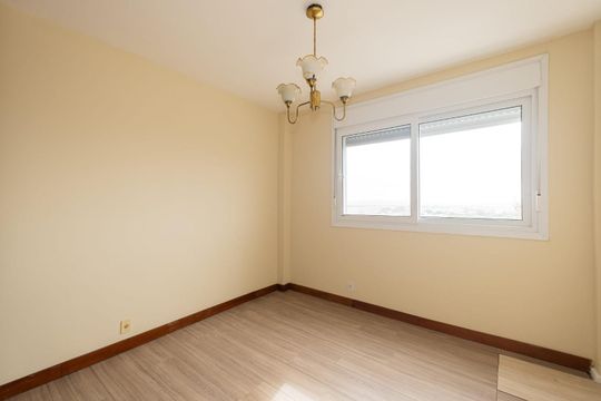 Quarto de apartamento para alugar com 3 quartos, 136m² em Centro, Pelotas