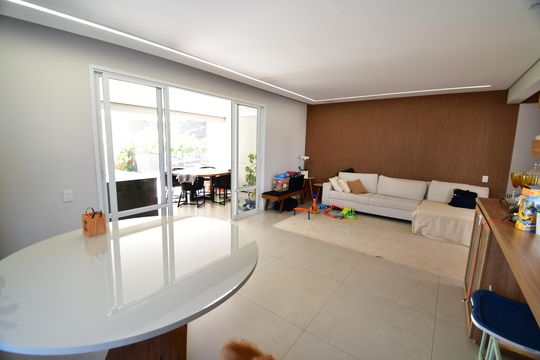Sala de casa de condomínio à venda com 3 quartos, 205m² em Jardim do Sol, Campinas