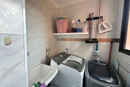 Área de Serviço de apartamento para alugar com 2 quartos, 55m² em Residencial Morada dos Lagos, Barueri