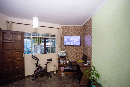 Sala de casa à venda com 4 quartos, 100m² em Centro, Diadema