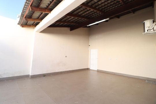 Varanda da Sala de casa para alugar com 3 quartos, 250m² em Brasil, Uberlândia