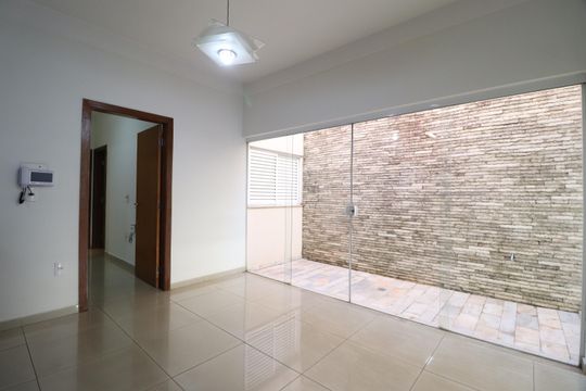 Sala de Jantar de casa para alugar com 3 quartos, 250m² em Brasil, Uberlândia