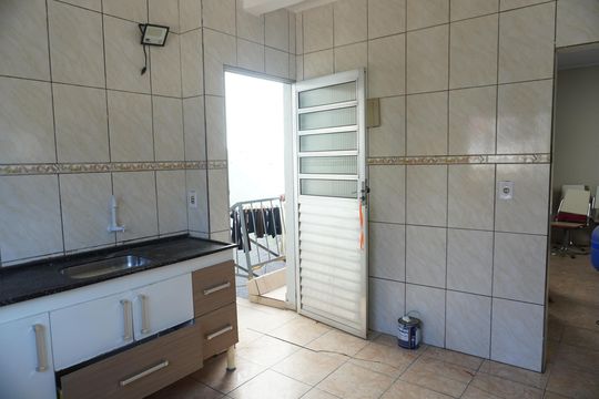 Casa para alugar com 1 quarto, 50m² em Parque Guaianazes, São Paulo