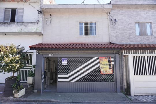 Casa para alugar com 1 quarto, 50m² em Parque Guaianazes, São Paulo
