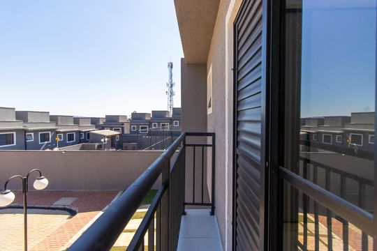 Varanda do Quarto 3 - Suíte de casa de condomínio para alugar com 3 quartos, 70m² em Jardim Ipes, Cotia
