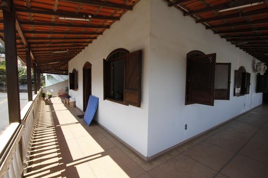Varanda de casa para alugar com 4 quartos, 340m² em Salgado Filho, Belo Horizonte