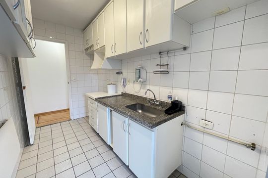 Cozinha de apartamento para alugar com 3 quartos, 74m² em Butanta, São Paulo