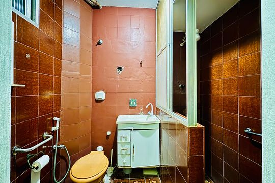 Banheiro social de apartamento para alugar com 1 quarto, 36m² em Ipanema, Rio de Janeiro