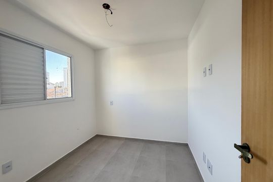 Apartamento para alugar com 2 quartos, 40m² em Vila Bertioga, São Paulo