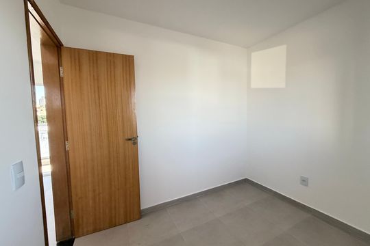 Apartamento para alugar com 2 quartos, 40m² em Vila Bertioga, São Paulo