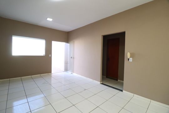 Sala de casa para alugar com 3 quartos, 200m² em Jardim das Palmeiras, Uberlândia
