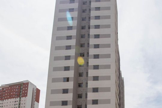 Fachada do bloco de apartamento para alugar com 3 quartos, 54m² em Canhema, Diadema