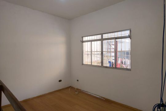 Sala de TV  de casa para alugar com 1 quarto, 30m² em Jardim Adriana, Guarulhos