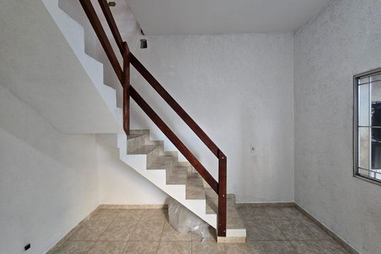 Sala  de casa para alugar com 1 quarto, 30m² em Jardim Adriana, Guarulhos
