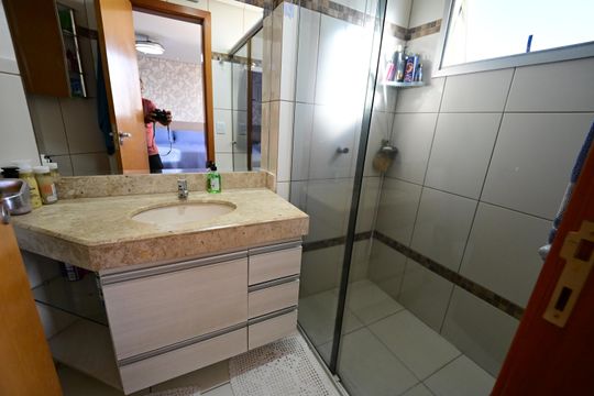 Apartamento à venda com 3 quartos, 93m² em Condomínio Esmeralda, Goiânia