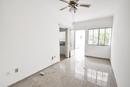Sala de casa para alugar com 1 quarto, 100m² em Vila Mariana, São Paulo