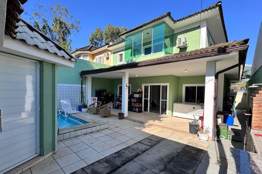 Área externa de casa de condomínio à venda com 3 quartos, 190m² em Vargem Pequena, Rio de Janeiro