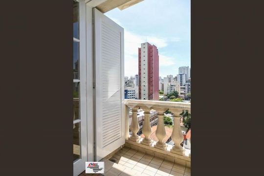 Apartamento à venda com 3 quartos, 120m² em Pacaembu, São Paulo