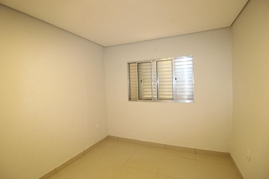 Quarto 2 de casa para alugar com 2 quartos, 100m² em Parque Santa Rita, São Paulo
