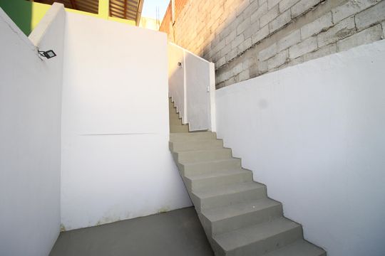 Quintal de casa para alugar com 2 quartos, 100m² em Parque Santa Rita, São Paulo