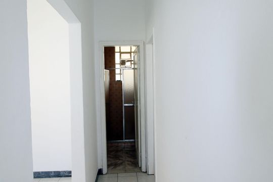Corredor de apartamento para alugar com 2 quartos, 73m² em Vicente de Carvalho, Rio de Janeiro