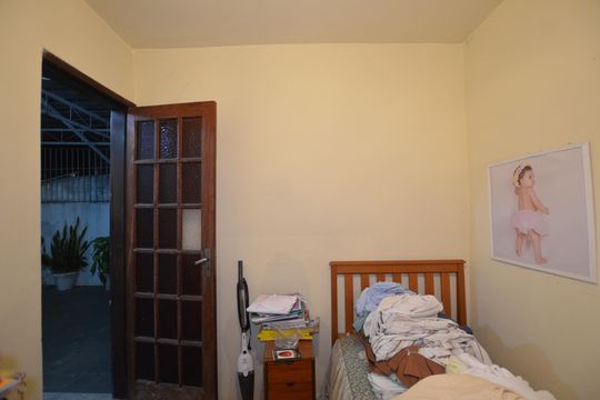Quarto de Serviço de casa à venda com 3 quartos, 231m² em Vila Valqueire, Rio de Janeiro