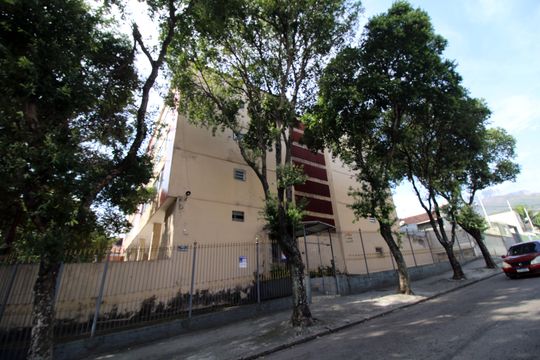 Fachada do Prédio de apartamento para alugar com 2 quartos, 75m² em Vicente de Carvalho, Rio de Janeiro
