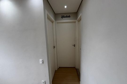 Corredor de apartamento à venda com 2 quartos, 38m² em Vila Santos, São Paulo