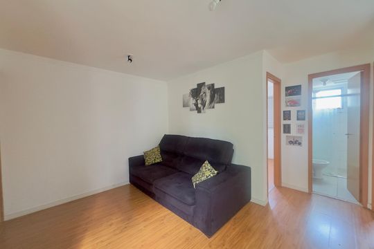 Sala de apartamento para alugar com 2 quartos, 37m² em Água Chata, Guarulhos