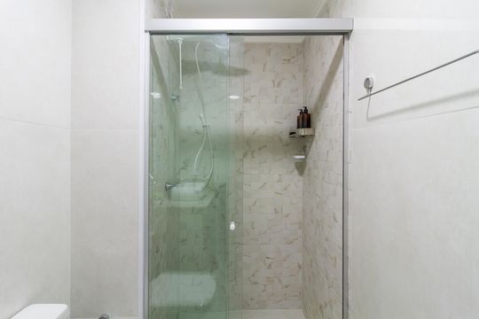 Banheiro de apartamento para alugar com 1 quarto, 24m² em Vila Olímpia, São Paulo