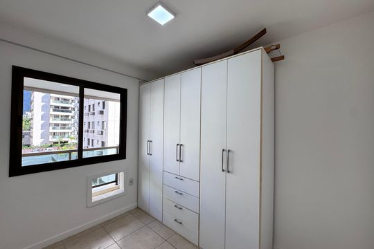 Quarto  de apartamento à venda com 2 quartos, 62m² em Recreio dos Bandeirantes, Rio de Janeiro