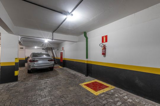 Garagem de apartamento à venda com 2 quartos, 150m² em Santo Antonio, Belo Horizonte