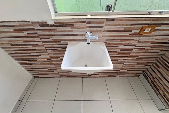 Lavanderia de casa para alugar com 1 quarto, 45m² em Parque Oratório, Santo André