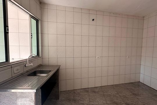 Casa para alugar com 1 quarto, 40m² em Cidade Ipava, São Paulo