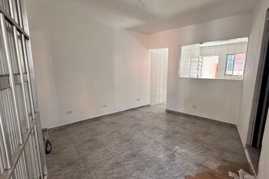 Casa para alugar com 1 quarto, 40m² em Cidade Ipava, São Paulo