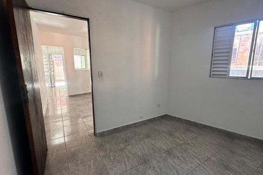 Casa para alugar com 1 quarto, 40m² em Cidade Ipava, São Paulo