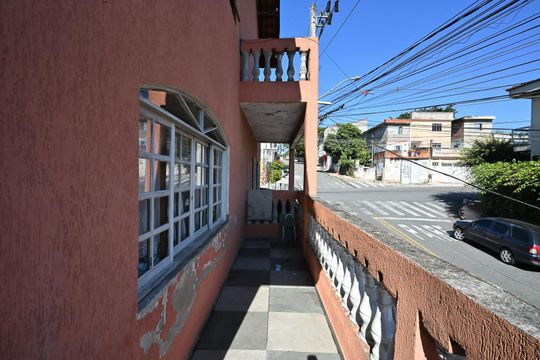 Quintal de casa à venda com 3 quartos, 224m² em Parque Maraba, Taboão da Serra