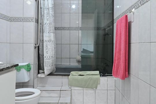 Vista da Suíte de casa à venda com 3 quartos, 224m² em Parque Maraba, Taboão da Serra