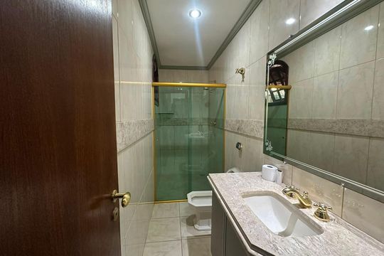 Banheiro de casa para alugar com 3 quartos, 100m² em Planalto, Belo Horizonte