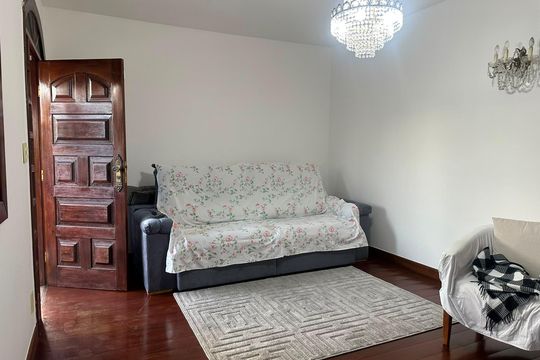 Sala de casa para alugar com 3 quartos, 100m² em Planalto, Belo Horizonte