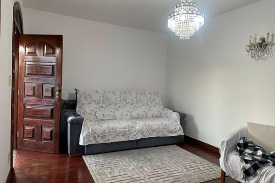 Sala de casa para alugar com 3 quartos, 100m² em Planalto, Belo Horizonte