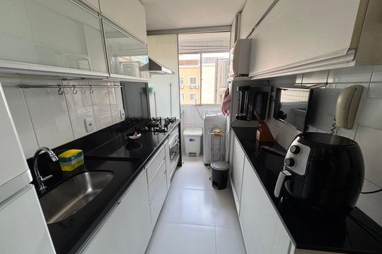Apartamento à venda com 2 quartos, 56m² em Quadra 301, Brasília