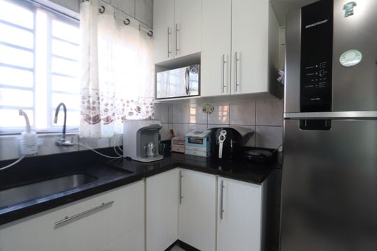 Cozinha de casa à venda com 2 quartos, 63m² em Parque Santa Madalena, São Paulo