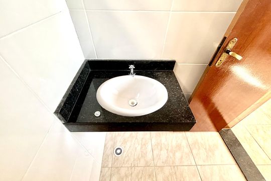 Banheiro  de apartamento à venda com 2 quartos, 38m² em Cidade Patriarca, São Paulo