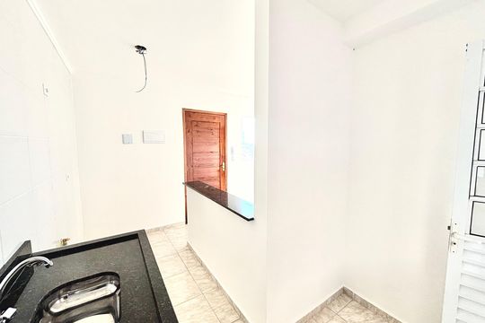 Cozinha  de apartamento à venda com 2 quartos, 38m² em Cidade Patriarca, São Paulo